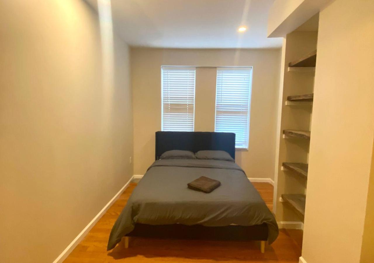 Historic Townhouse Oasis With En-Suite Bathroom Φιλαδέλφεια Δωμάτιο φωτογραφία
