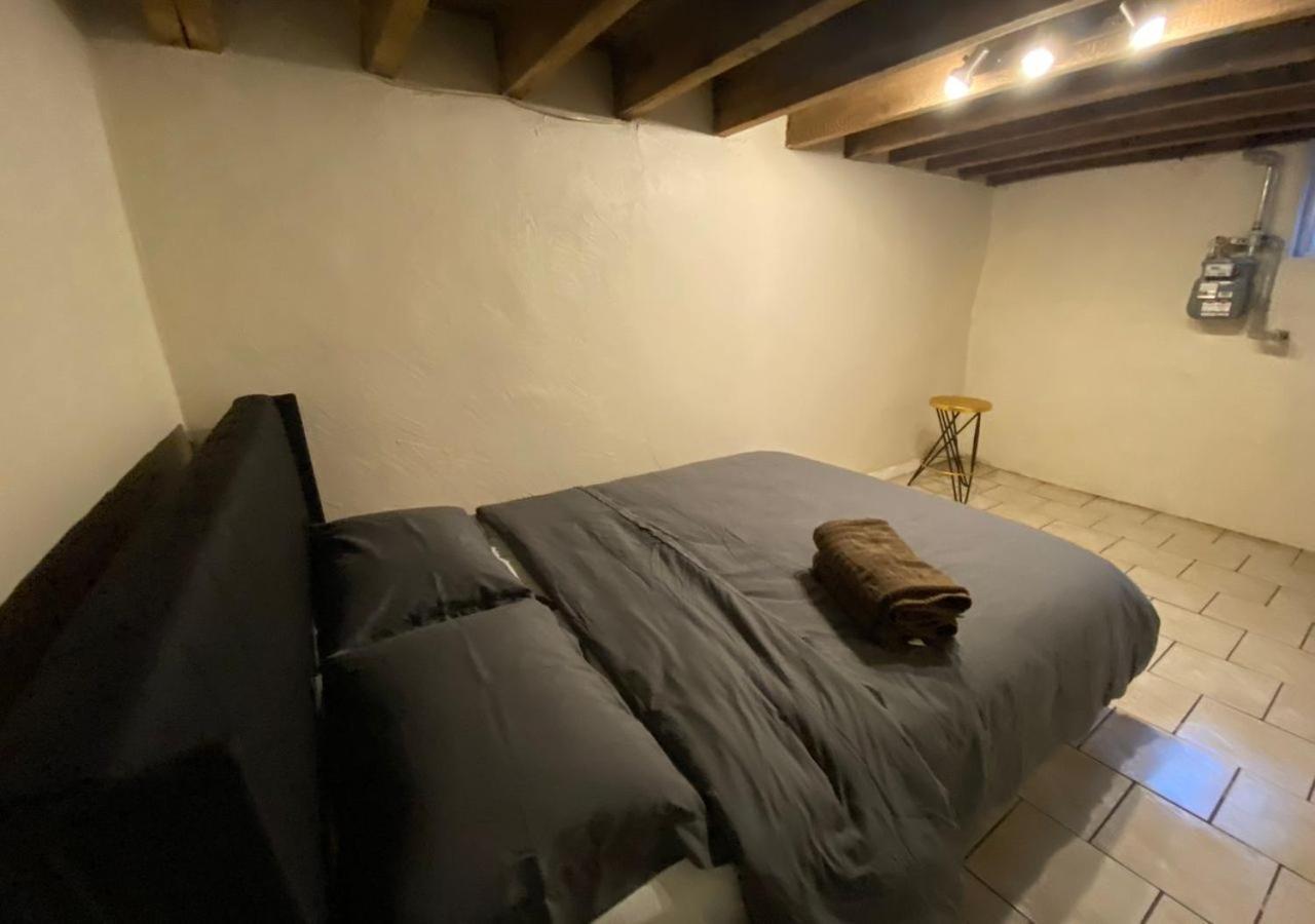 Historic Townhouse Oasis With En-Suite Bathroom Φιλαδέλφεια Δωμάτιο φωτογραφία