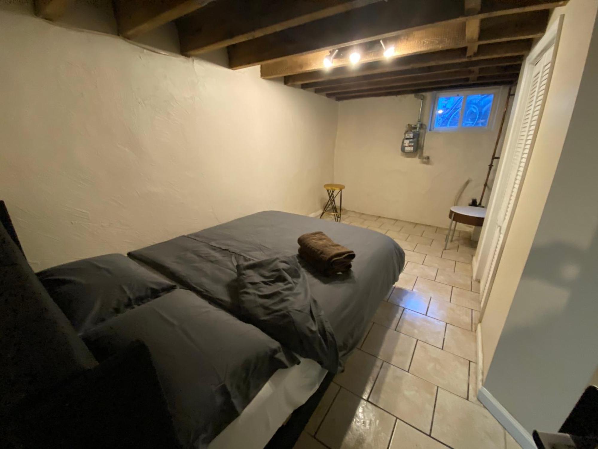 Historic Townhouse Oasis With En-Suite Bathroom Φιλαδέλφεια Δωμάτιο φωτογραφία